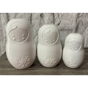 Russian nesting dolls white plastic measuring cups baking 2009 Fred